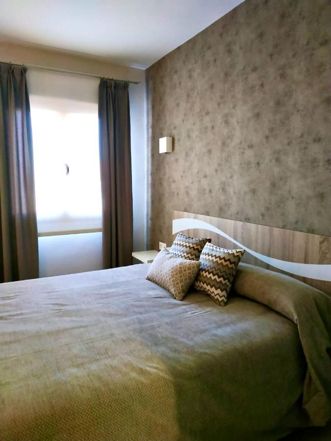 Hotel Los Conejos Mora Esterno foto